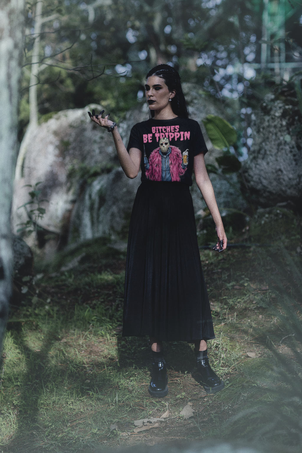 Bitches Be Trippin - Unisex Heavy Cotton Tee