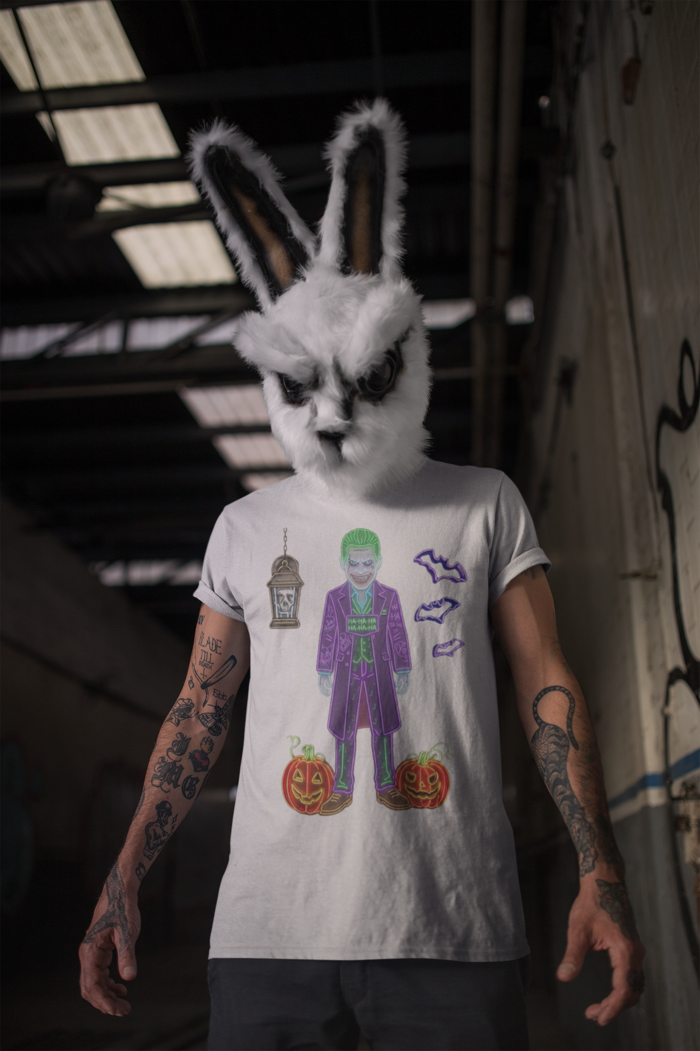 Neon Sign Joker - Unisex Softstyle Tee