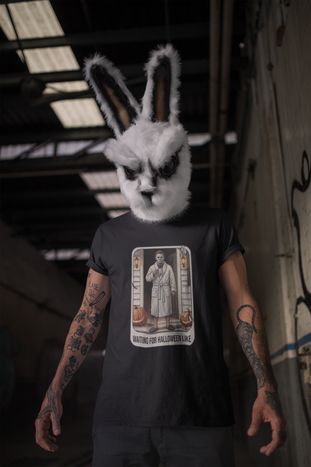 Michael Myers Waiting For Halloween - Unisex Heavy Cotton Tee